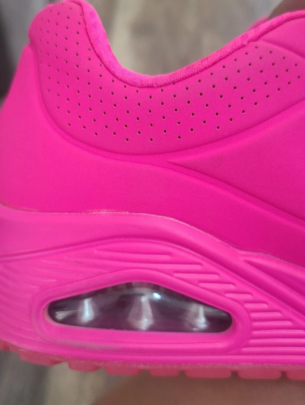 Skechers hot pink